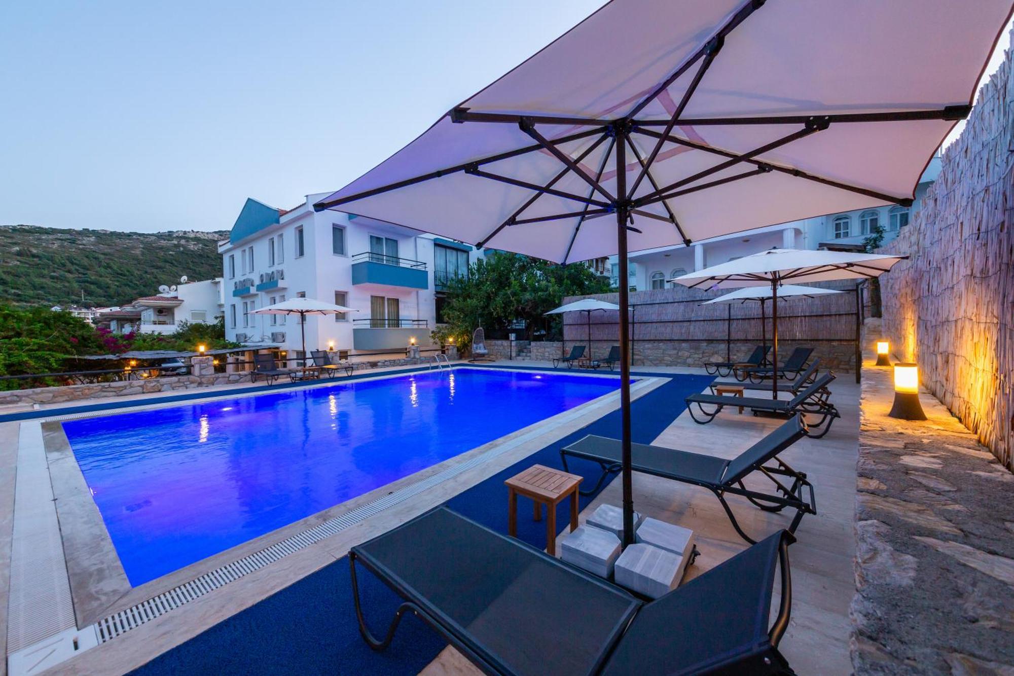 Oezguem Suite Otel Datça Buitenkant foto