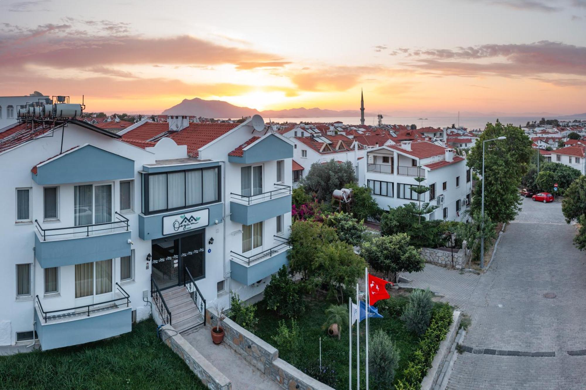 Oezguem Suite Otel Datça Buitenkant foto