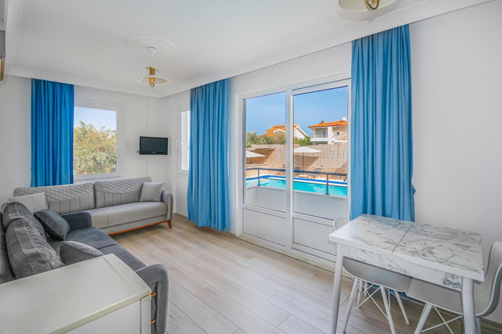 Oezguem Suite Otel Datça Buitenkant foto