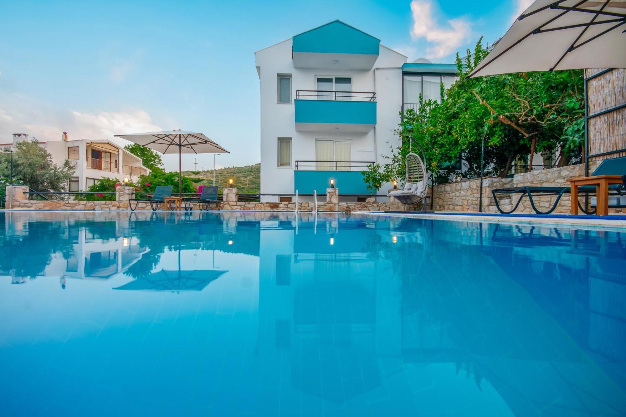 Oezguem Suite Otel Datça Buitenkant foto