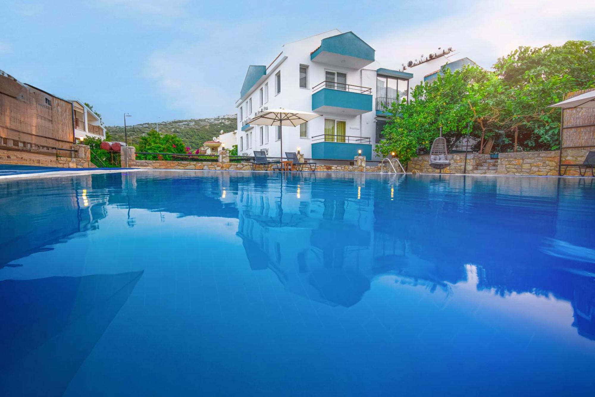 Oezguem Suite Otel Datça Buitenkant foto