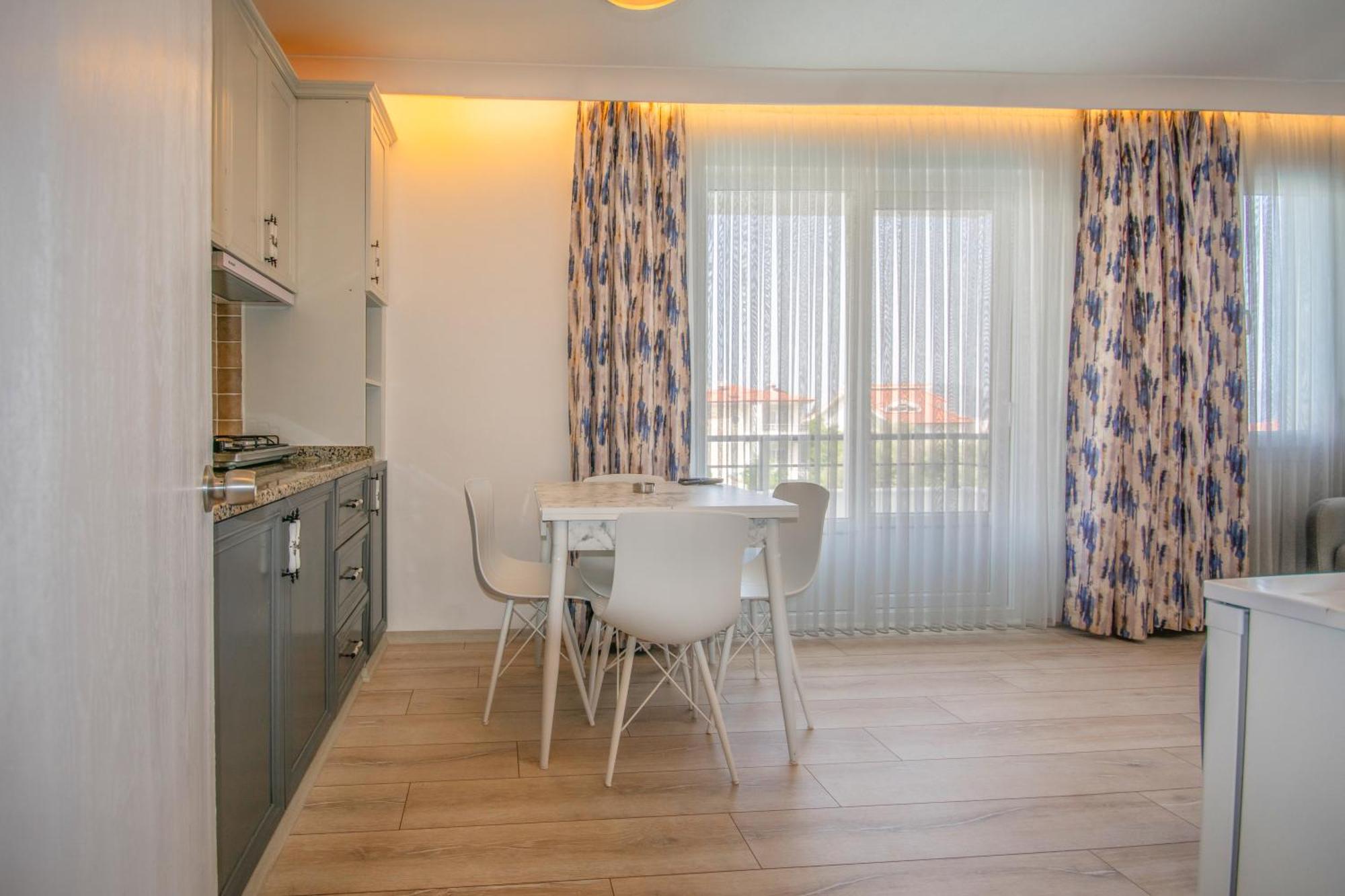Oezguem Suite Otel Datça Buitenkant foto